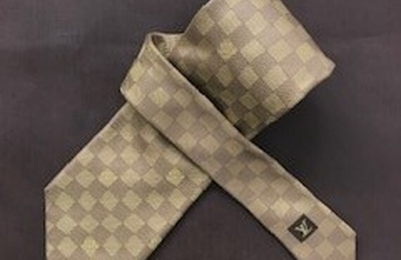 松山市でブランド品の買取なら買取大吉フジ砥部店へ